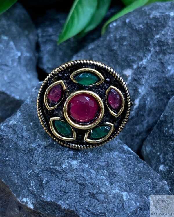 Vintage Aura Ring - Image 2