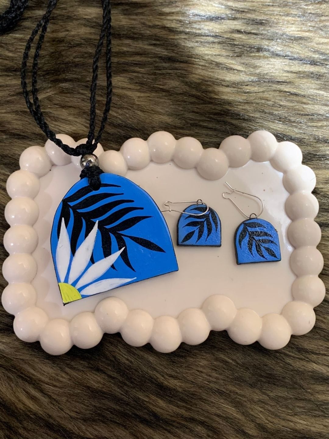 Blue Handpainted Floral Pendant Set - Image 3