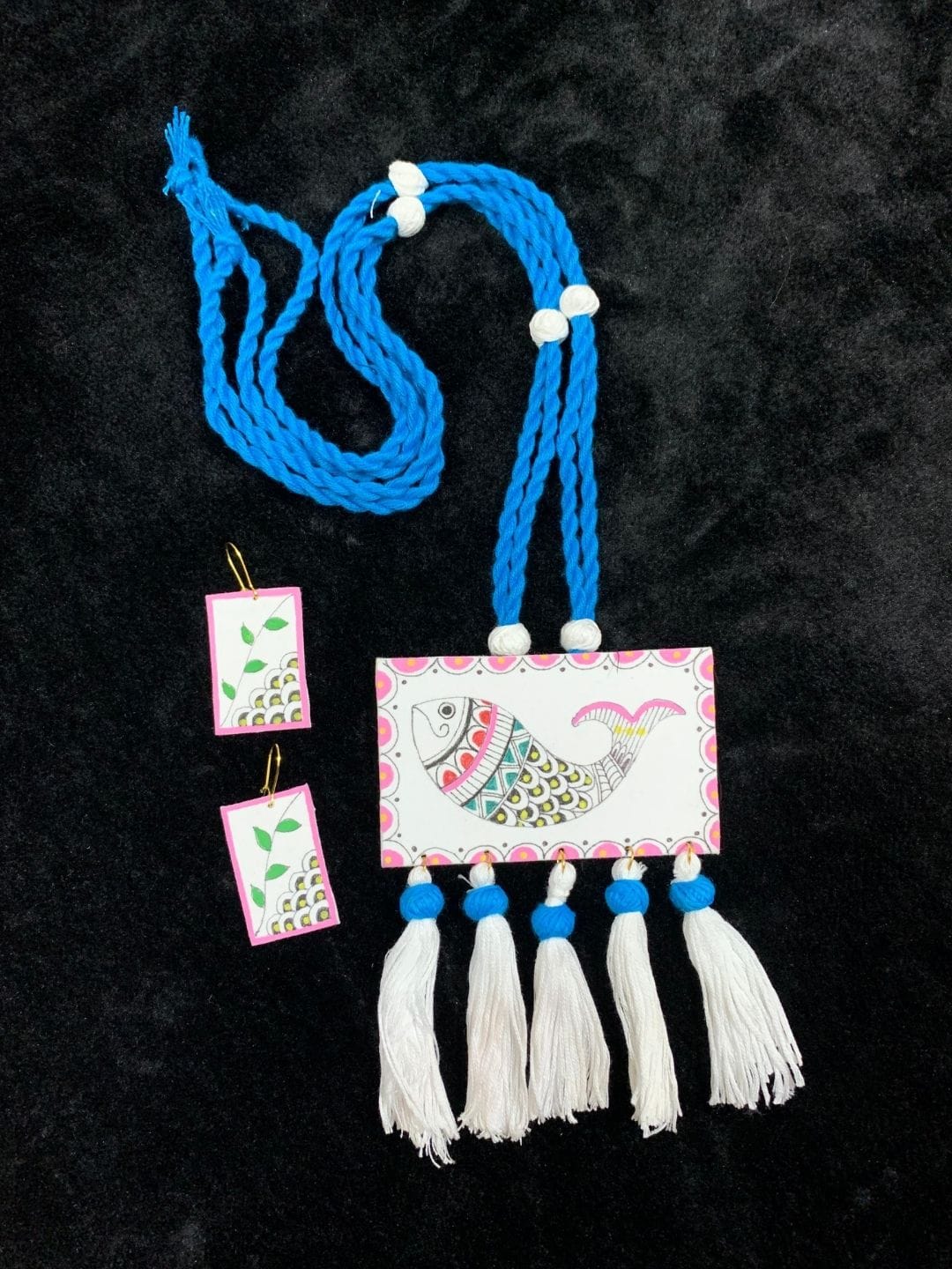 Folk Fish Hand-Painted Necklace Set