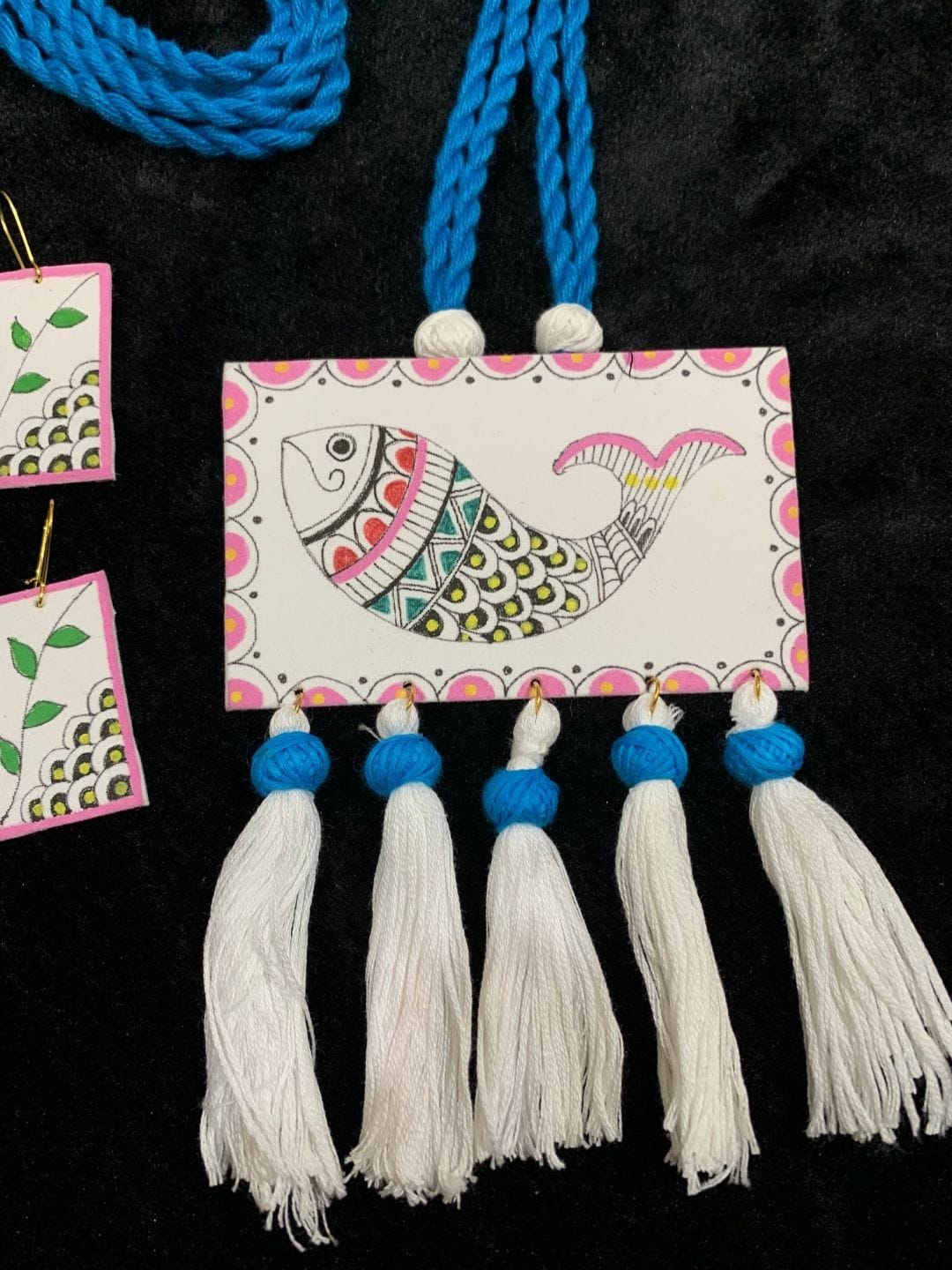 Folk Fish Hand-Painted Necklace Set - Image 2