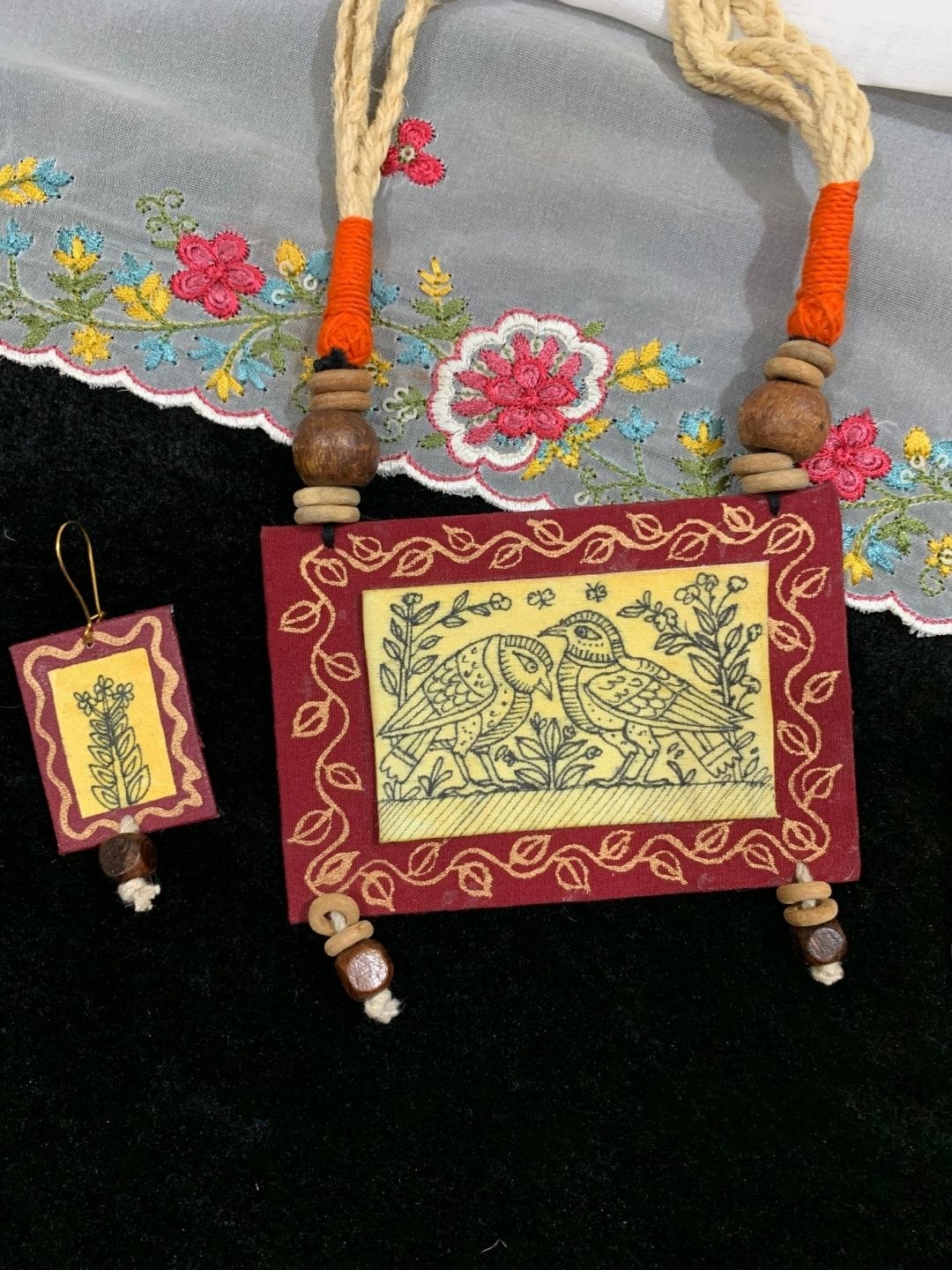 Rustic Lovebirds Madhubani Necklace Set - Image 2