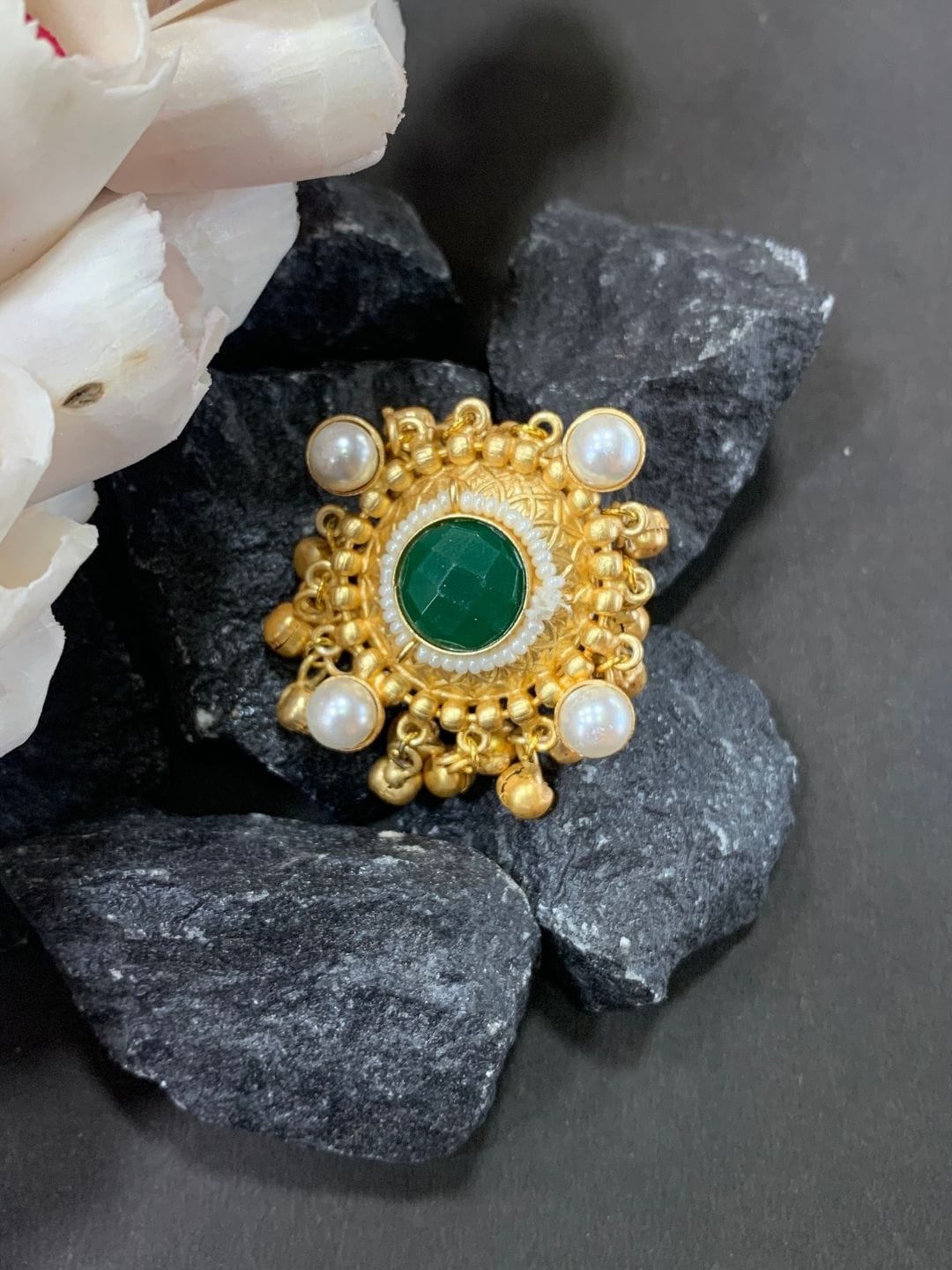 Kashmiri Green Stone Pearl Ring