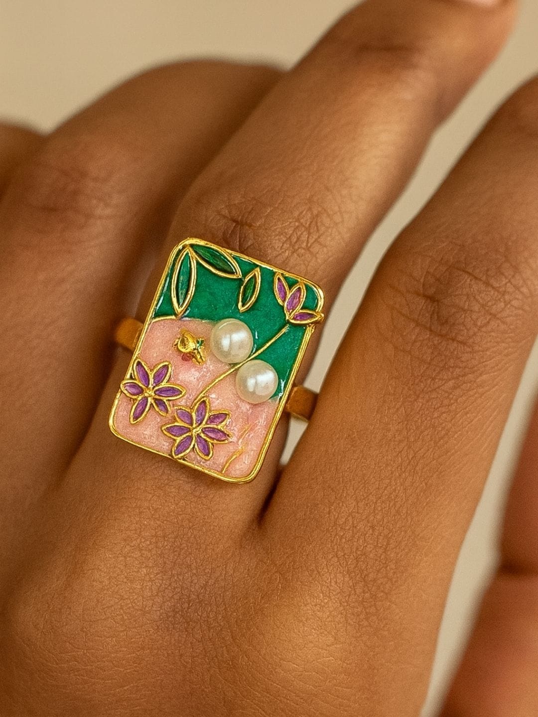 Dual-Tone Garden Story Ring