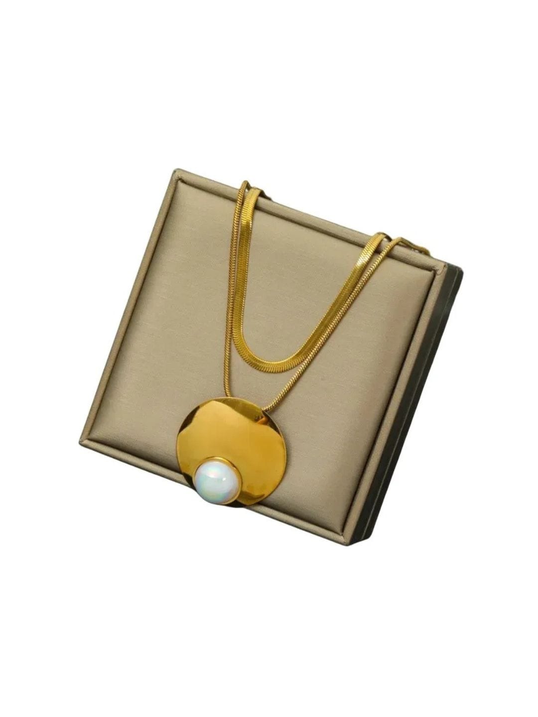 Disc Pearl Pendant Necklace - Image 5