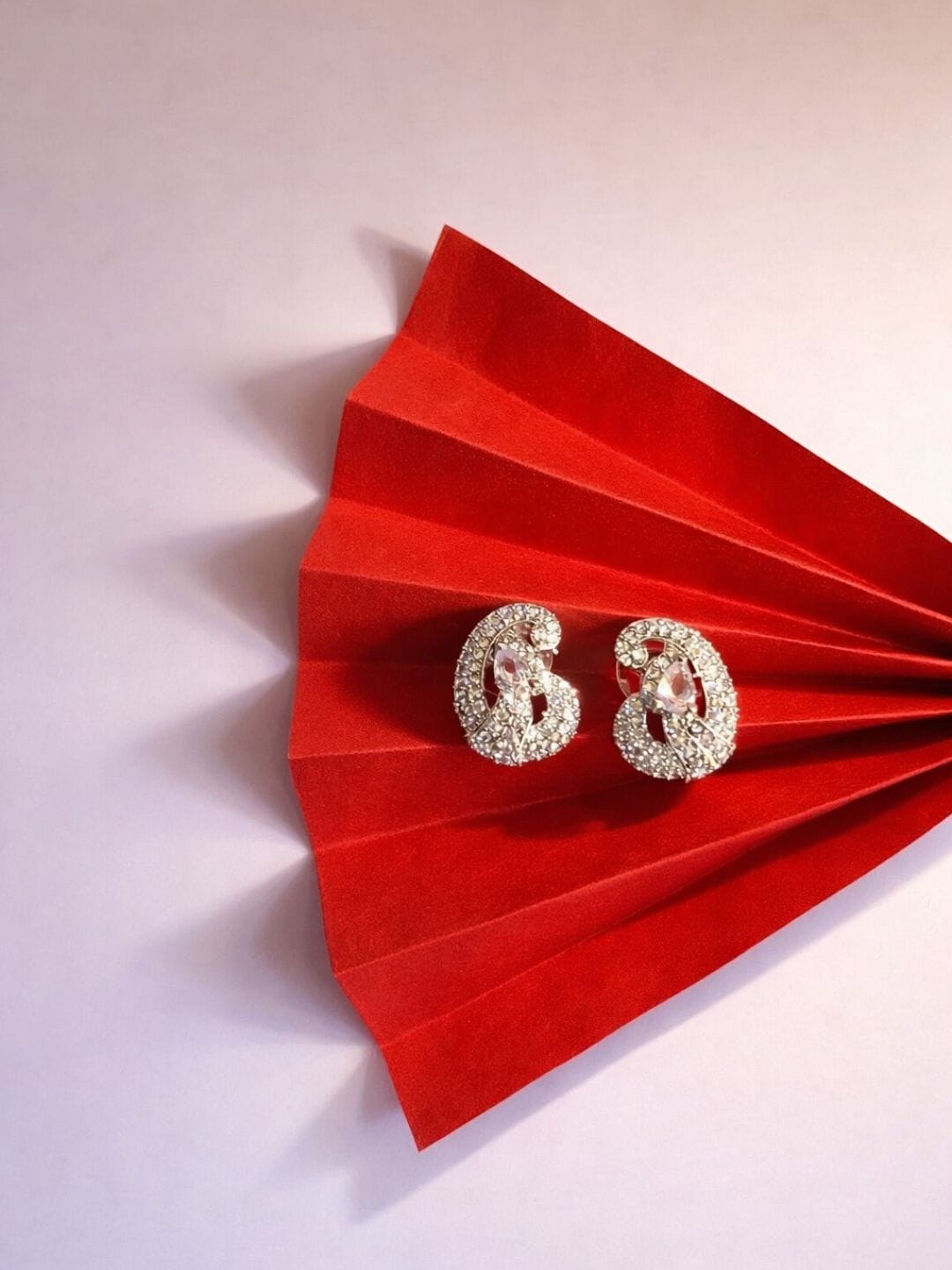 Sparkle Swirl Pendant Set - Image 4