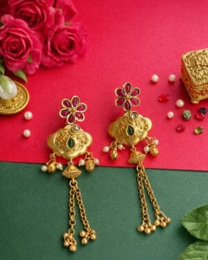 Floral kundan gold earrings