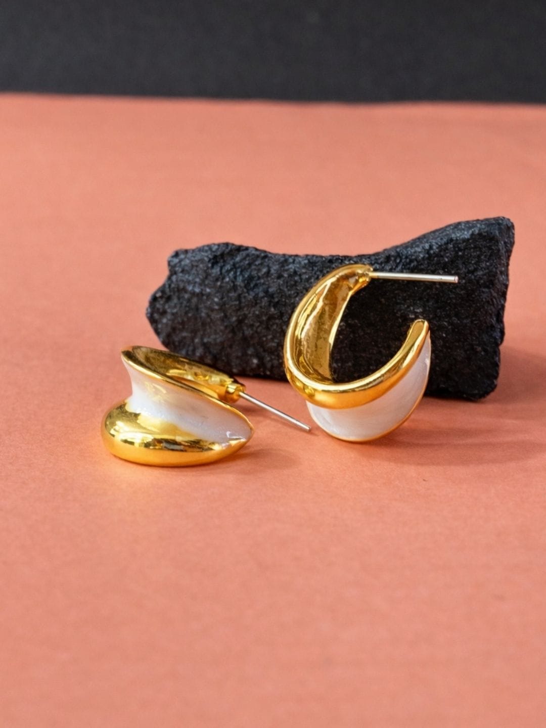 Inlay Half Hoop Stud Earrings - Image 3