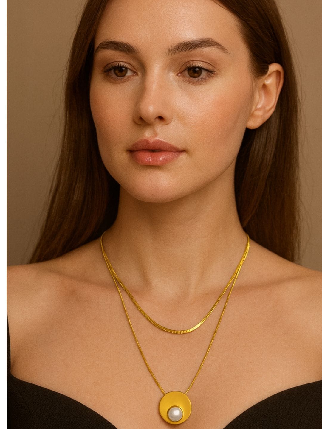 Disc Pearl Pendant Necklace